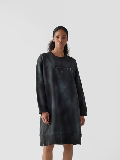 MM6 Maison Margiela Knielanges Sweatkleid mit Label-Print Black 4