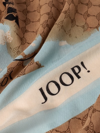 Productfoto, Tuch mit Label-Detail Modell 'Adalia' van JOOP!, beige-blauw patroon, vierkant, katoen-micromodal mix, franjes, detailopname