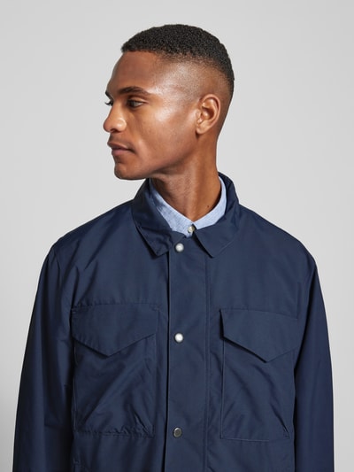 Barbour Jack met klepzakken op de borst, model 'Camber' Marineblauw - 3