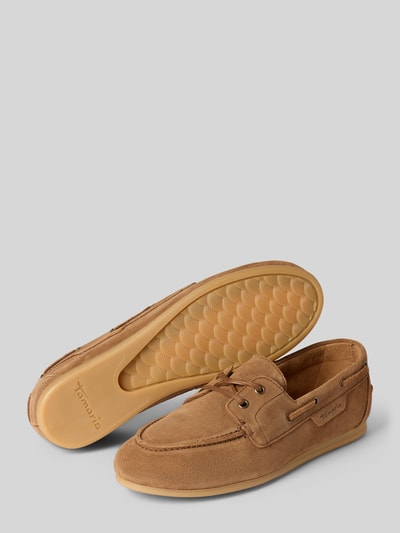 Productfoto, Mokassins aus echtem Leder van Tamaris, effen lichtbruin, afgeronde neus, platte zool, gestructureerd suède, labelreliëf, instapmodel met vetersluiting
