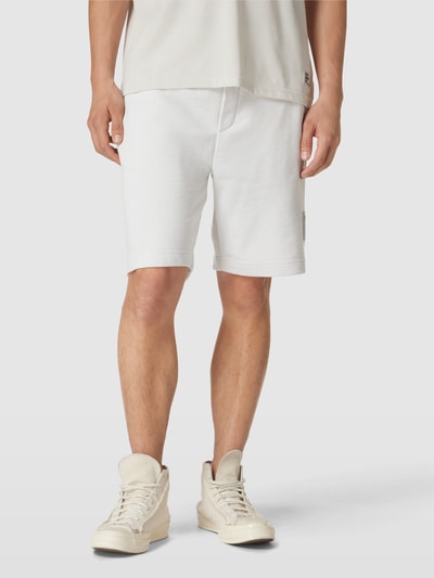 QS Shorts mit Label-Patch Offwhite 4