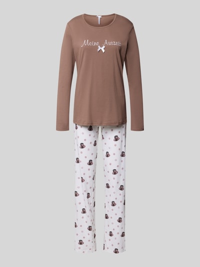 Produktfoto, Regular Fit Pyjama aus reiner Baumwolle Modell 'Meine Auszeit' von LOUIS & LOUISA mit braunem Oberteil, weißer Hose mit Print und Zierschleife, Statement-Stitching, Rundhalsausschnitt, langärmelig, angenehme Baumwolltextur.