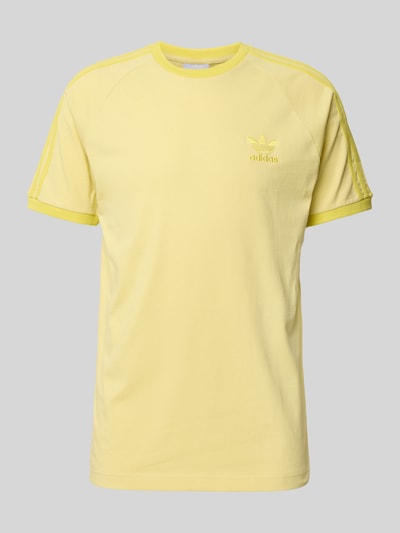 adidas Originals T-Shirt mit Rundhalsausschnitt und Logo-Stitching Hellgelb 2