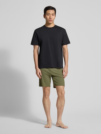 BOSS Regular Fit Sweatshorts aus Baumwoll-Mix Modell 'WAFFLE SHORTS' Oliv 1