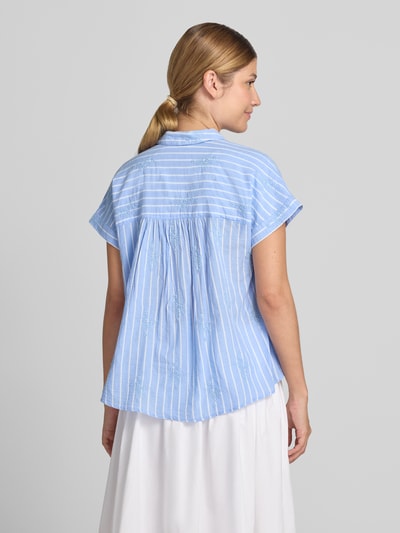 Christian Berg Woman regular fit blouse met stitchings en kapmouwen Bleu - 5