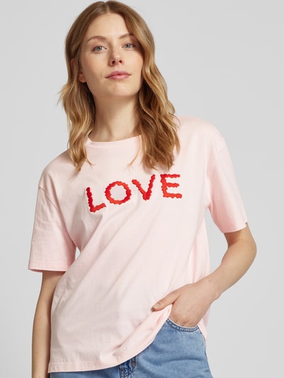 Smith and Soul T-Shirt mit Label-Stitching Rosa 3