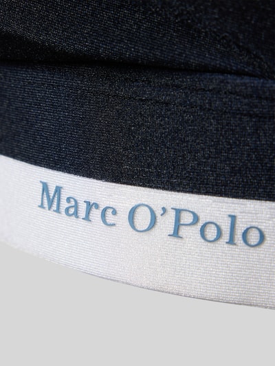 Detailopname van Bikini-Oberteil mit Label-Schriftzug Modell 'SUMMER STRIPES' van Marc O'Polo, look: effen, stretch materiaal, labelopschrift