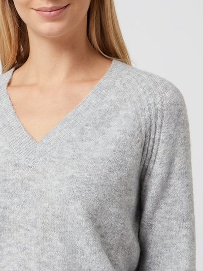 Vero Moda Sweter z dodatkiem streczu model ‘New Wind’ Jasnoszary melanż 3