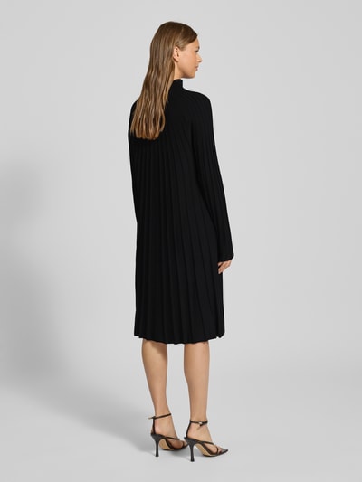 Christian Berg Woman Selection Knielanges Stickkleid mit Strukturmuster Black 5