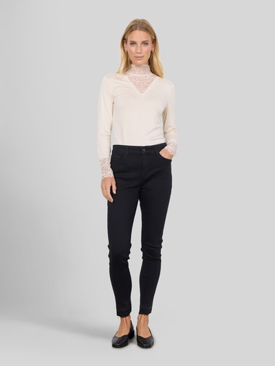 Soyaconcept Slim Fit Langarmshirt mit Spitzenbesatz Offwhite 1