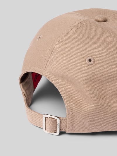 HUGO Basecap mit Label-Bagdes Modell 'Cara' Sand 3