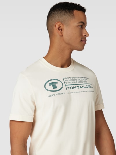 Tom Tailor T-shirt z nadrukiem z napisem model ‘printed crewneck’ Złamany biały 3