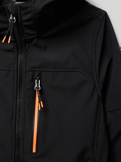 Productfoto, Regular Fit Jacke mit Napoleontasche van Killtec, zwart met oranje details, ritsen, opstaande kraag met capuchon, kinderjack.