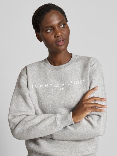 Tommy Hilfiger Relaxed Fit Sweatshirts aus Baumwoll-Mix Hellgrau Melange 3