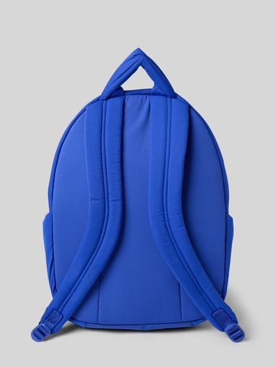 Produktfoto, Rucksack mit Tragehenkel von adidas Sportswear in kräftigem Blau, gepolsterte Schulterriemen, Nebenfach mit Reißverschluss, Label-Detail, Hauptfach mit Reißverschluss, Maße 31x45x12 cm, Länge Schulterriemen 71 cm