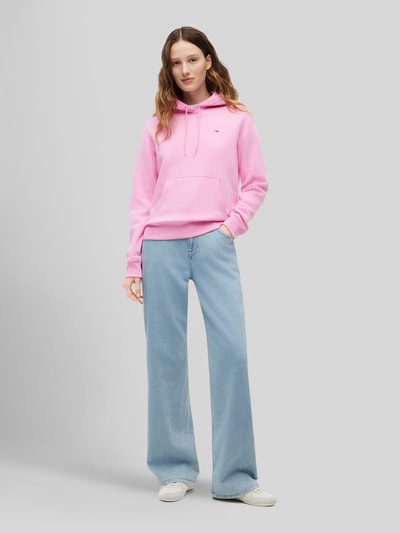 Tommy Jeans regular fit hoodie van katoenmix Felroze - 1