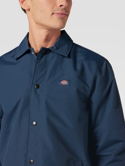 Dickies Jacke mit Label-Patch Modell 'OAKPORT COACH' Rauchblau 3