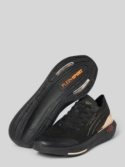Produktfoto, Sneaker mit Label-Details Modell 'ATOMIC SPEED' von PLEIN SPORT, tkanina, zaokrąglony kształt, wiązanie, fakturowana podeszwa, wysokość obcasa w rozmiarze 44: 5 cm, wysokość cholewki w rozmiarze 44: 7 cm, szerokość cholewki w rozmiarze 44: 10 cm