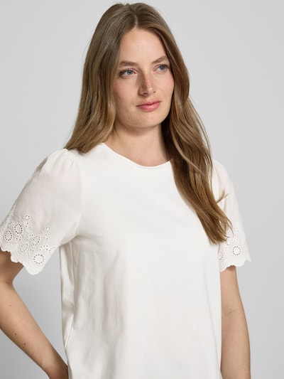 Vila T-Shirt mit Lochstickerei Modell 'CELIANA' Weiss 3