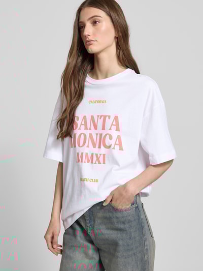 Pieces T-shirt o kroju relaxed fit z czystej bawełny model ‘CLAUDE’ Biały 3