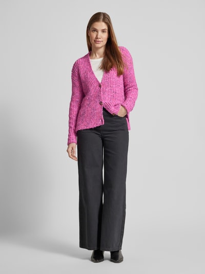 Christian Berg Woman Cardigan mit V-Ausschnitt Fuchsia 1