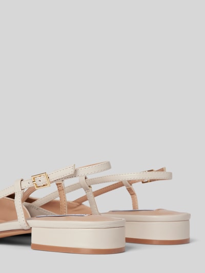 Steve Madden Ballerina's van leer met doornsluiting Ecru - 2