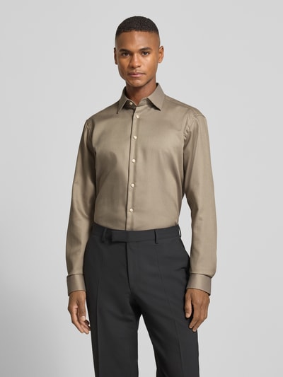 Christian Berg Men Regular Fit Businesshemd aus Baumwolle mit Kentkragen Schoko 4