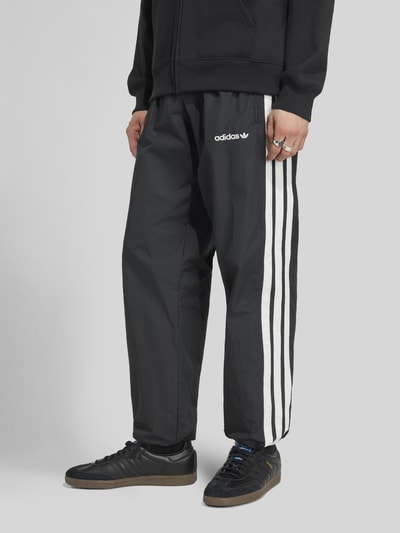 adidas Originals Loose Fit Trainingshose mit Label-Stitching Black 4