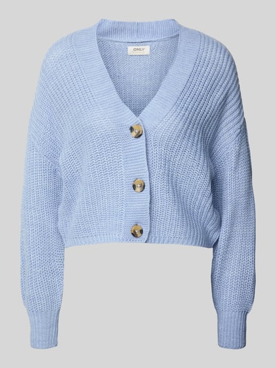 Produktfoto, Regular Fit Strickjacke mit einreihiger Knopfleiste Modell 'CAROLSPRING' von Only, hellblau, Strickoptik, Cropped, gerippte Abschlüsse.