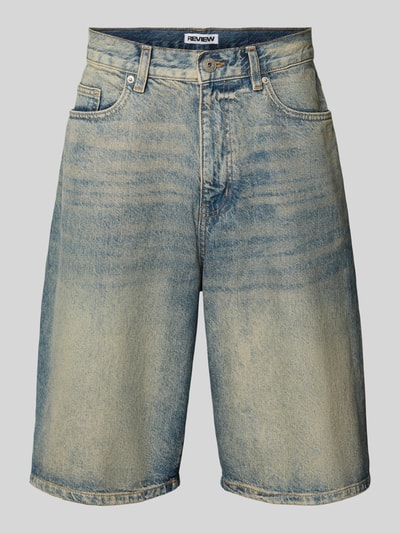 Produktfoto, Jeansshorts im Used-Look mit Eingrifftaschen von REVIEW, blaue Baumwolle, Relaxed Fit, sichtbare Waschung, Struktur und Farbe variieren