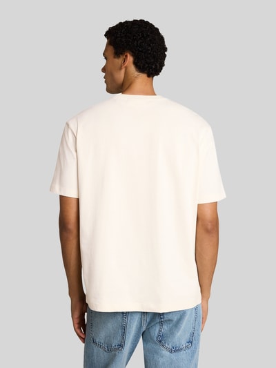 Tom Tailor Denim Relaxed Fit T-Shirt aus reiner Baumwolle mit Peanuts Frontprint Offwhite 5
