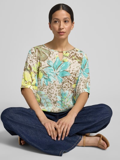 Betty Barclay Relaxed Fit Blusenshirt aus Viskose mit Schlüsselloch-Ausschnitt Gruen 3