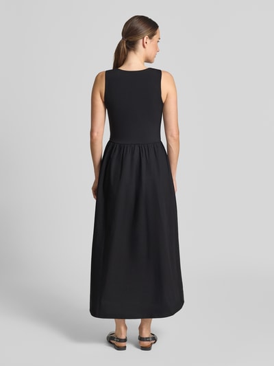 Oui Maxikleid mit Rundhalsausschnitt Black 5