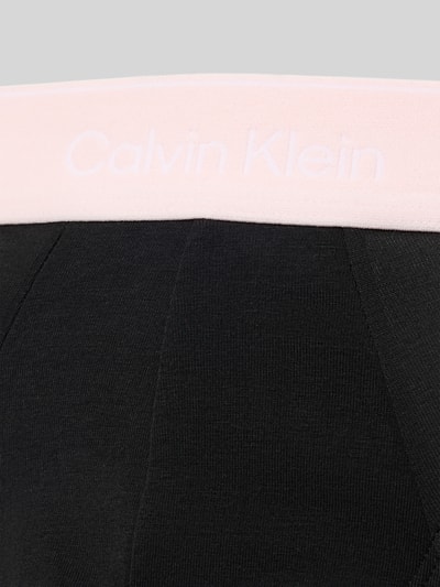 Produktfoto, Slip aus Baumwoll-Mix im 3er-Pack von Calvin Klein Underwear, schwarzer Stoff, elastischer Logo-Bund, eng anliegende Passform