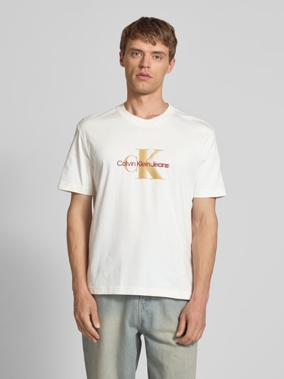 Calvin Klein Jeans T-Shirt mit Label-Print und Rundhalsausschnitt Offwhite 4