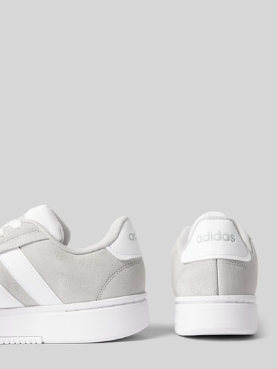 ADIDAS SPORTSWEAR Sneaker mit Label-Details Modell 'GRAND COURT ALPHA' Hellgrau 2