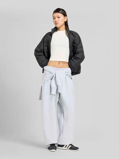 adidas Sportswear Kurtka pikowana o kroju regular fit z nadrukiem z logo Czarny 1