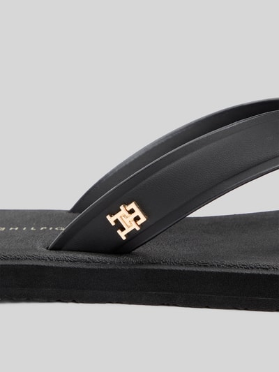 Tommy Hilfiger Zehentrenner mit Logo Applikation Black 4