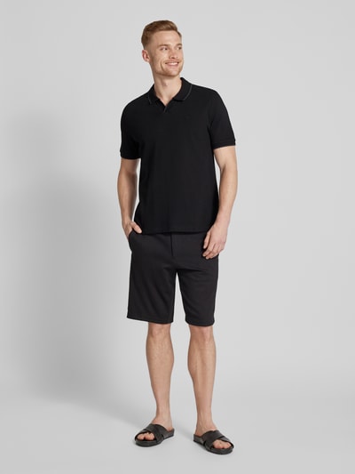 MAERZ Muenchen Regular Fit Poloshirt mit V-Ausschnitt Black 1