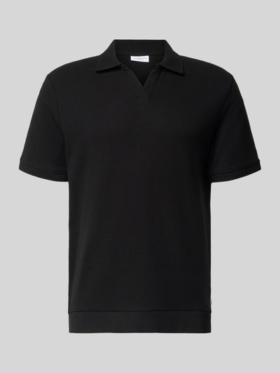 Produktfoto, Comfort Fit Poloshirt mit V-Ausschnitt von Lindbergh, Reine Baumwolle, Strukturmuster, Label-Detail, Schwarz, Rückenlänge bei Größe M 68 cm
