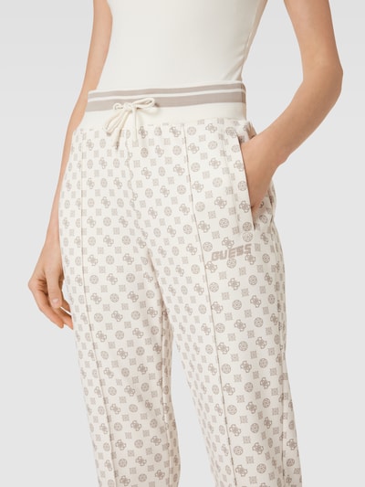 Guess Activewear Sweatpants mit Allover-Label-Print Modell 'AGGIE' Sand 3