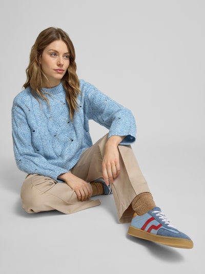 Vero Moda Sweter z dzianiny o kroju relaxed fit z dodatkiem wełny model ‘LINA’ Jasnoniebieski 3