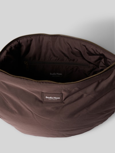 STUDIO NOOS Crossbody Bag mit Logo-Patch Modell 'Puffy' Dunkelbraun 5