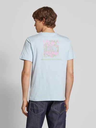 The North Face T-Shirt mit geripptem Rundhalsausschnitt Hellblau 4