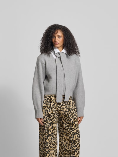 ROTATE Strickjacke mit V-Ausschnitt Hellgrau 4