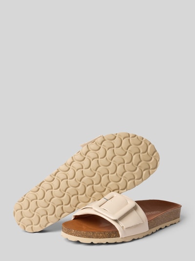 Produktfoto, Slipper mit Zierschnalle Modell 'Reiko' von Verbenas in Beige, abgerundete Passform, profilierte Sohle, offene Ferse, Absatzhöhe 2 cm