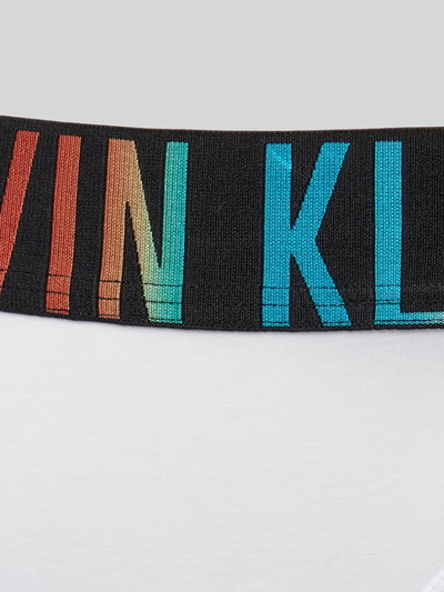 Calvin Klein Underwear Stringi z elastycznym paskiem z logo model ‘PRIDE’ Biały 2