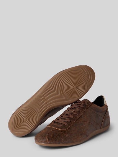 Produktfoto, Sneaker aus echtem Rindsleder Modell 'HOLLIE' von Vagabond, braune Farbe, schlichte glatte Textur, Damen Sneaker von Vagabond