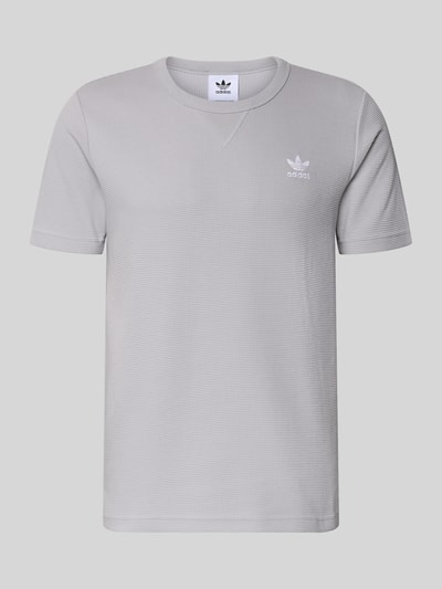 Produktfoto, Regular Fit T-Shirt mit Baumwoll-Anteil von adidas Originals, Optik: Unifarben, Passform: Regular-Fit, Waffel-Struktur, Logo-Stitching, Rundhals, Ärmelform: Kurzarm