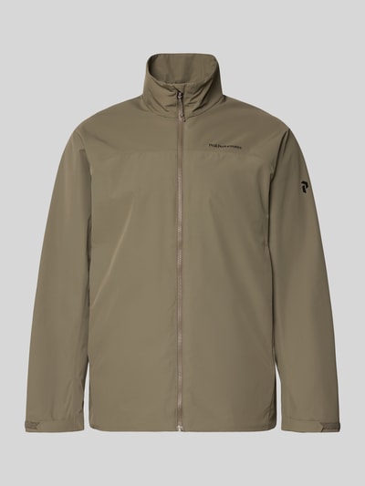 Produktfoto, Softshell-Jacke mit Label-Details von PEAK PERFORMANCE in Oliv, gerader Schnitt, Stehkragen, Reißverschluss, glatte Oberfläche